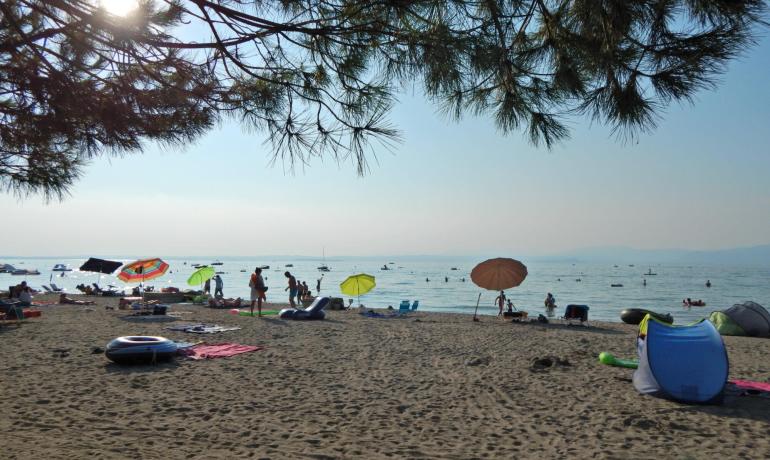 laquercia it vacanze-luglio-lago-di-garda-campeggio-con-spiaggia-piscine-e-animazione 022